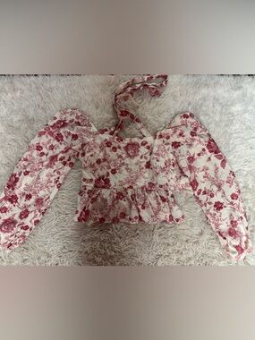 Francesca's Collections Cream Blush Floral Long Sleeve Peplum Top